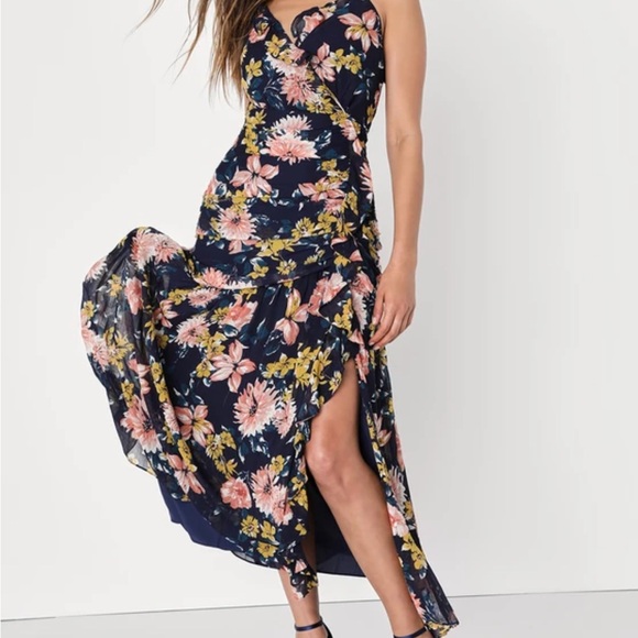 Floral Ruffle Dress - Picture 4 of 9